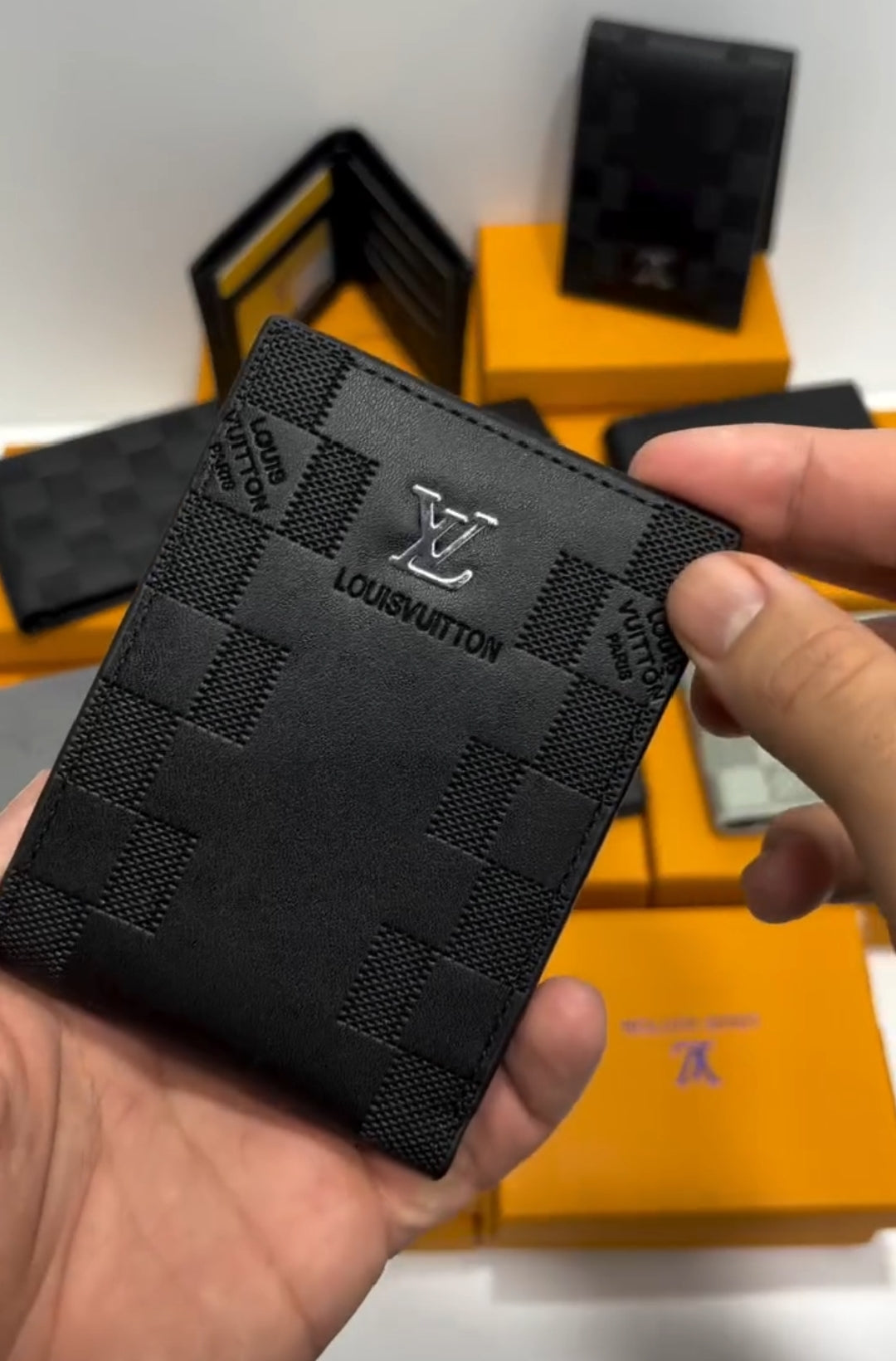 Fashionable Leather Wallet – Perfect Gift for Men